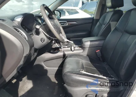 2015 Nissan Pathfinder S z USA, uszkodzony, nr VIN 5N1AR2MMXFC660813